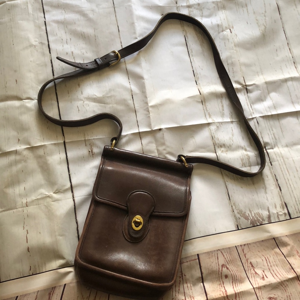 Vintage brown leather cross body Coach purse